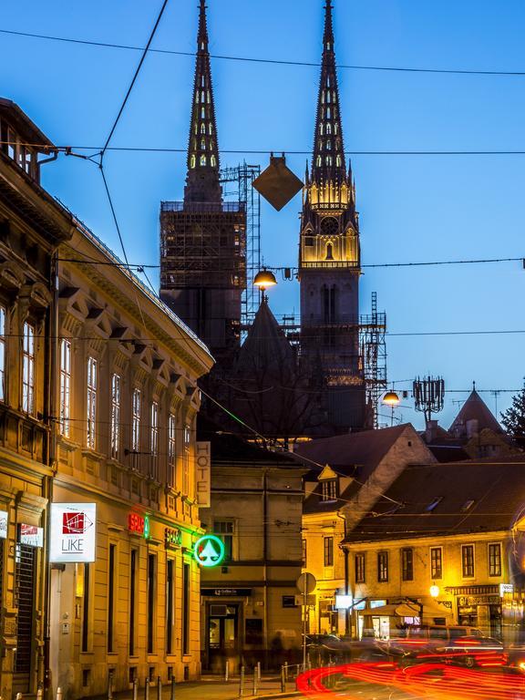 Art Hotel Like Загреб Екстериор снимка